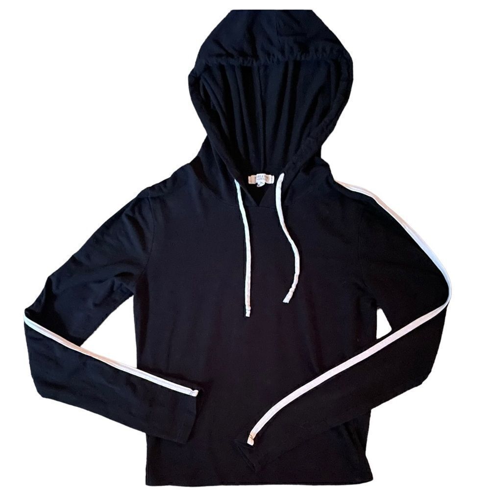 Heart & Hips l Girl’s Hoodie l Black w/White stripes l Small l EUC